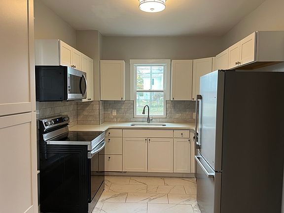 4th image of 609 Hamilton St