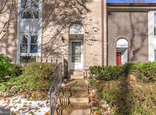 1944 Greenhaven Dr, Baltimore, MD 21209