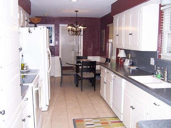 5th image of 7812 Alto Caro Dr