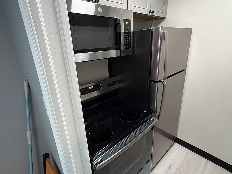 7931 Union Ave #2 — Photo 5