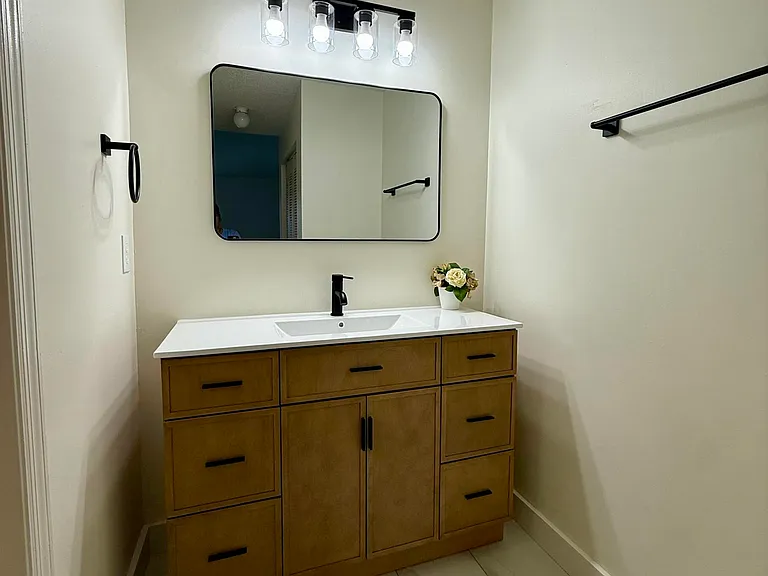 11289 SW 18th Ct — Photo 4