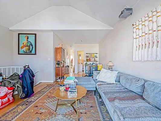 Sold by Peace of Mind Realty | media 56