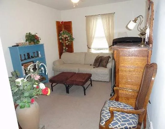 1119 Penny Ln — Photo 8