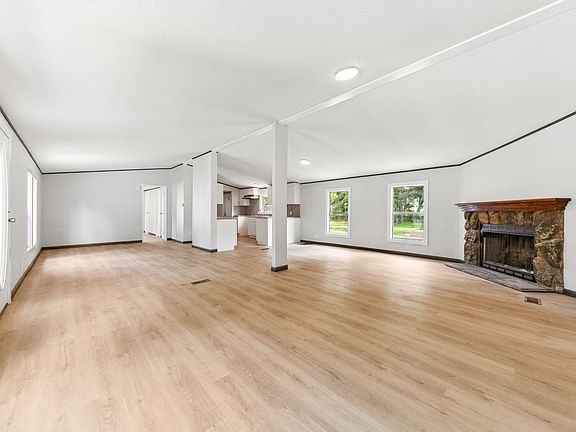 3rd image of 3907 General Lee Rd