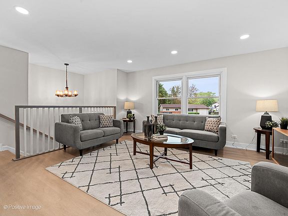 4th image of 6950 Longmeadow Ln