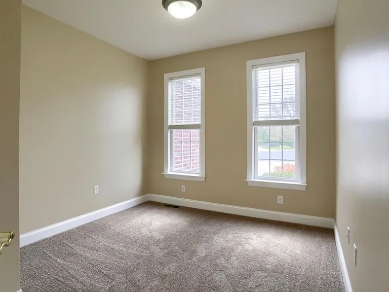 10 Spring View Ct — Photo 17