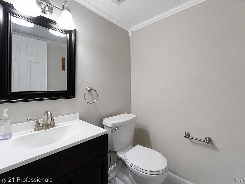 1520 Brentwood Dr, photo 17
