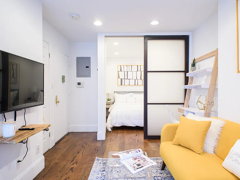 69 Clinton St #4A — Photo 4