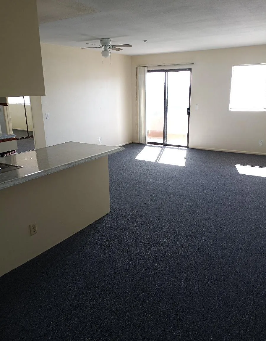 445 Landfair Ave — Photo 4