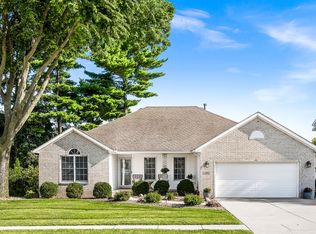 2803 Spangle Rd, Bloomington, IL 61705