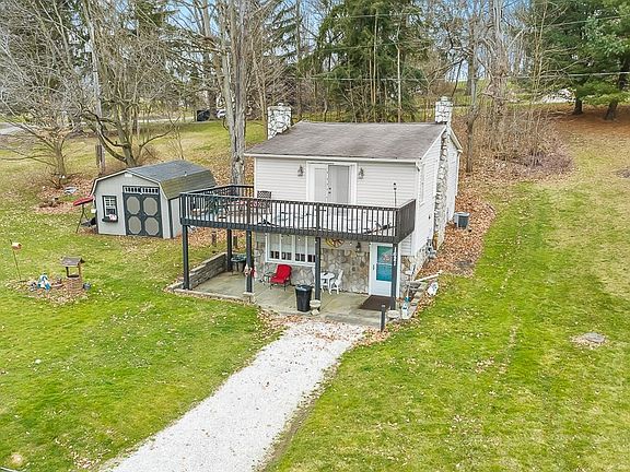 3rd image of 1621 Lake Front Dr