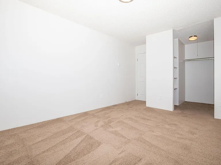 Summerhill Apartments — Photo 14