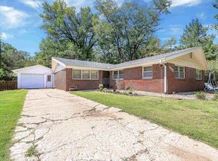 1733 Ranser Rd, Manhattan, KS 66502