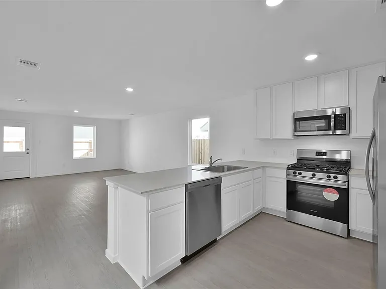 18243 Via Aurelia Dr — Photo 8