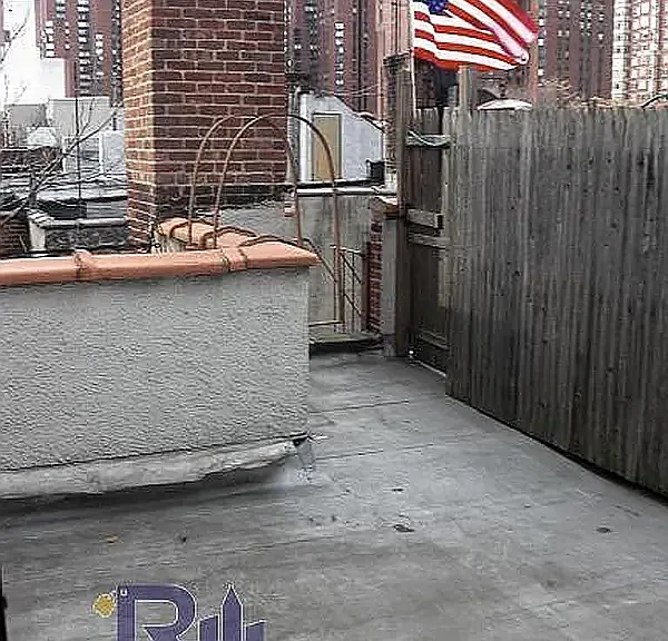 1729 1st Ave #6E — Photo 2