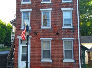 126 N Main St #2, Spring City, PA 19475