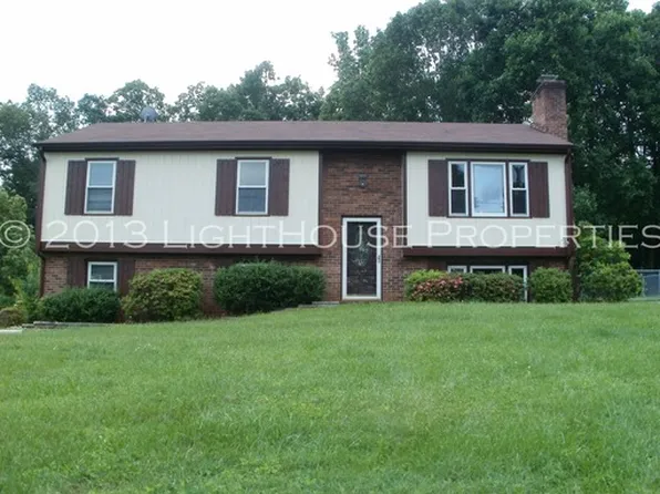 113 Hillview Dr, Lynchburg, VA 24502