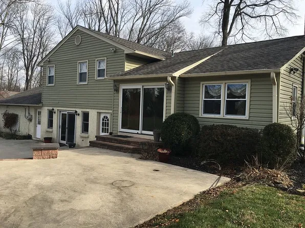 3663 Greenwood Cir, Chalfont, PA 18914