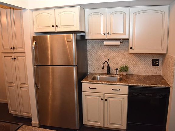 3rd image of 7968 Puritan Dr #83-C