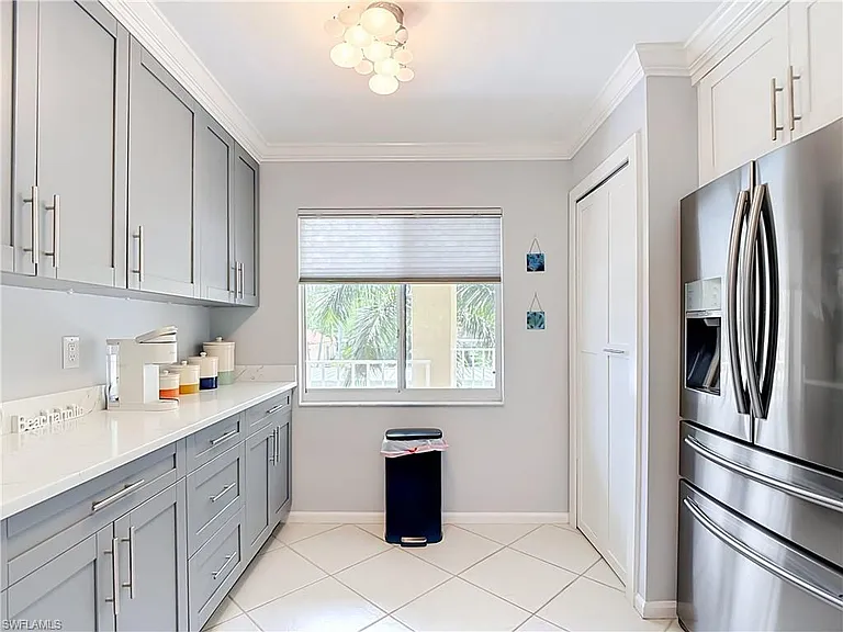 3685 Amberly Cir #D203 — Photo 9