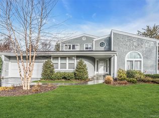 52 Hyde Court, Manhasset, NY 11030