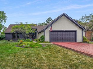 6729 Maplebrook Ln, Columbus, OH 43235