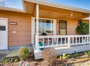 1909 Thompson Rd, Woodburn, OR 97071