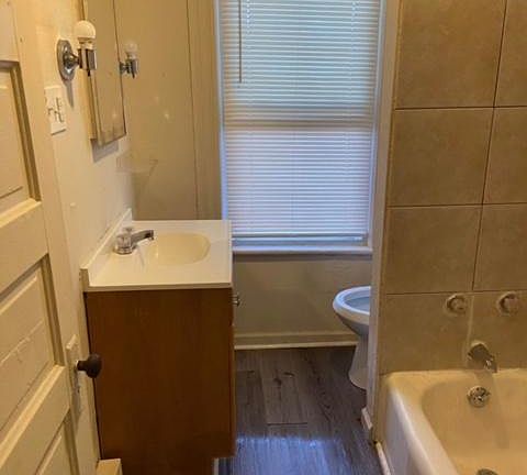 5th image of 3116 Dunkirk Ave #B