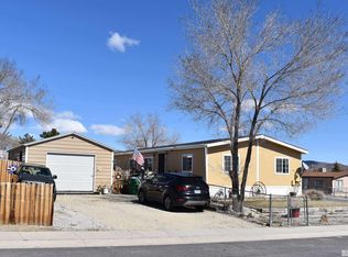 400 Feldspar Cir, Mound House, NV 89706