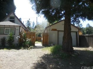 22845 Azalia Ln, Crestline, CA 92325