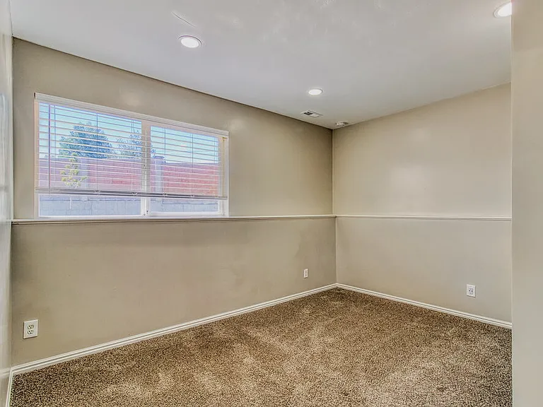 8492 S Merrick Ct — Photo 16