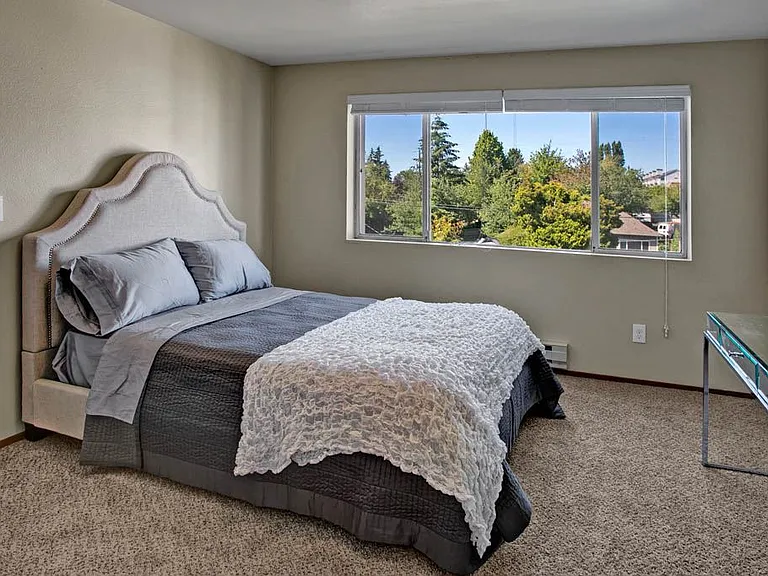 Leilani Apartment Homes — Photo 14