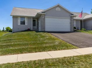614 Park View St, Pecatonica, IL 61063
