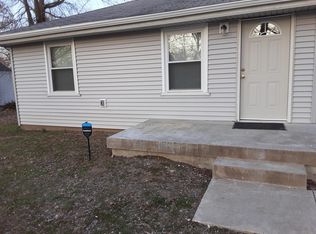 10009 Keys Ferry Rd, Fairdale, KY 40118