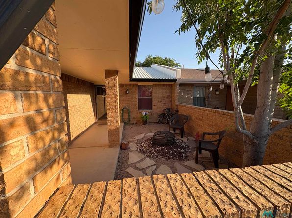 1013 W Caprock St, Hobbs, NM 88240