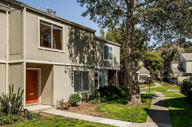 1252 Rosita Rd — Photo 10