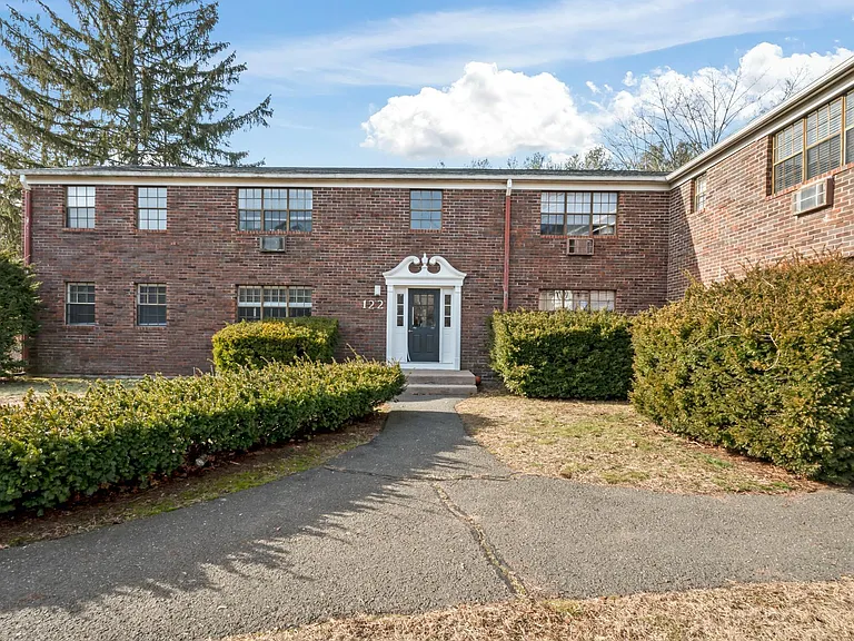 101 Sycamore Ln #C — Photo 13