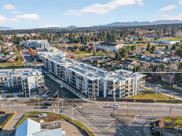 140 Jensen Ave W #205, Parksville, BC V9P 0H7