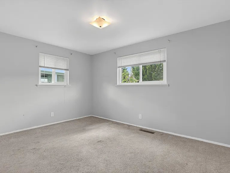 4416 S Morgan St — Photo 12