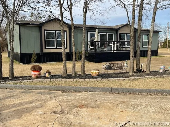96 Maple Ln, Calera, OK 74730