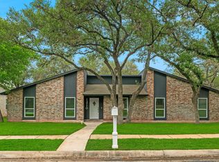 13710 Stoney Hl, San Antonio, TX 78231