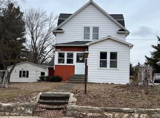 458 Grand Ave, Denmark, WI 54208