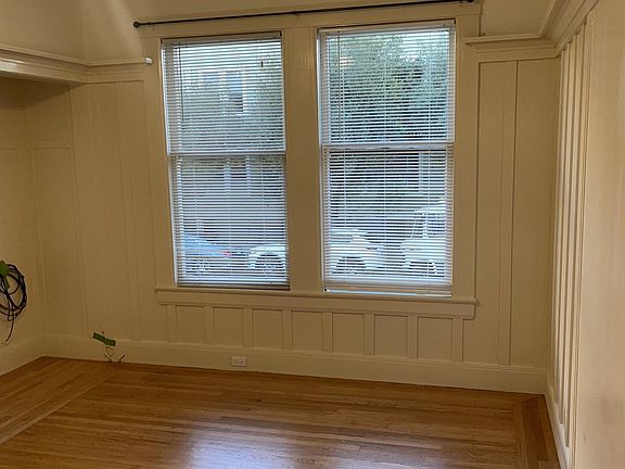 4th image of 2700 Bush St