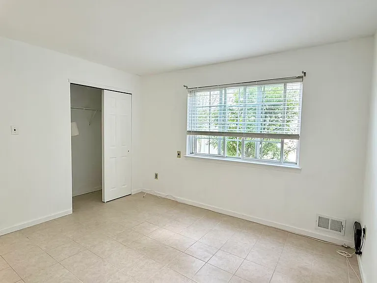 18 Hemlock Ln #1 — Photo 9