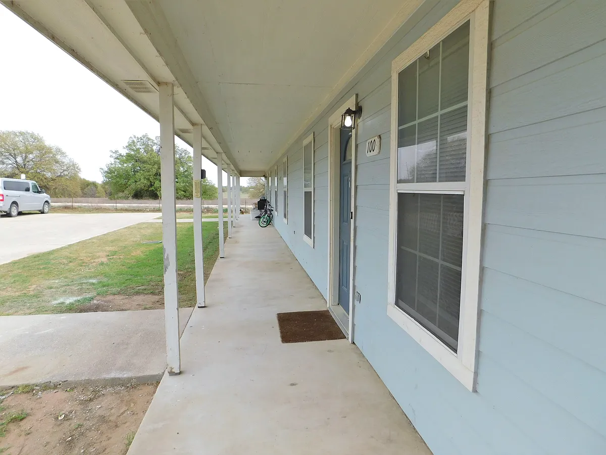 Building Photo - 124 Private Road 3230 #100