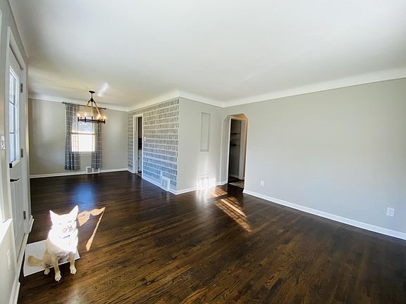 3rd image of 1823 Taylor Ave