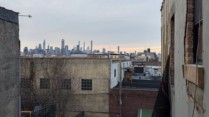 Rented by Jankos Group LLC | media 9