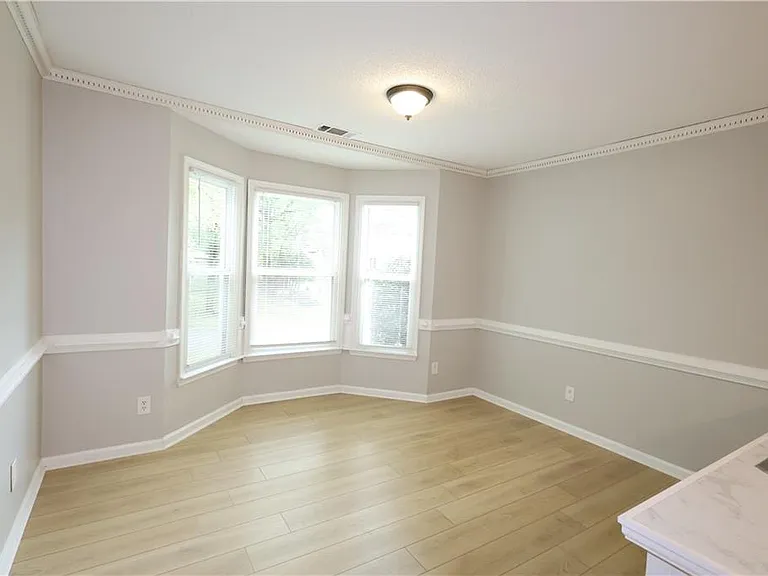 1092 Mountain Springs Dr NW — Photo 7