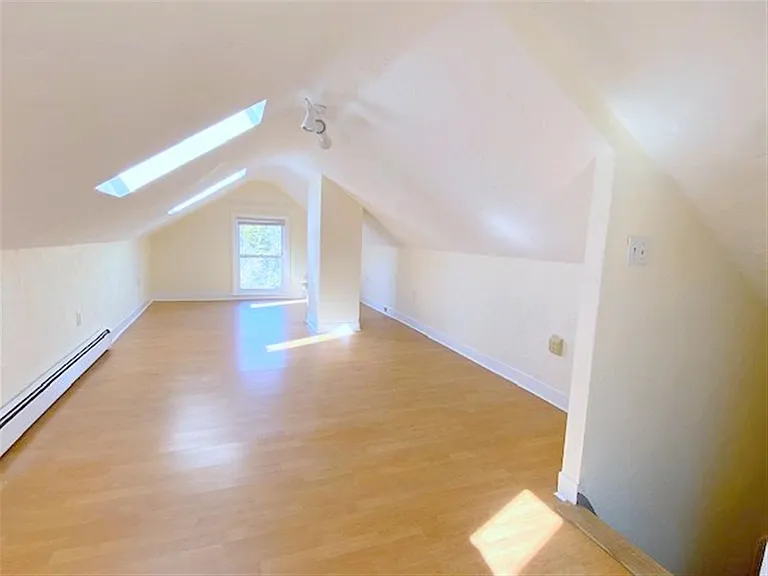 90 Kirkland St — Photo 16