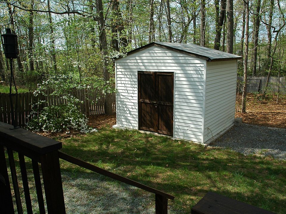 2nd image of 9804 Dolby Ave